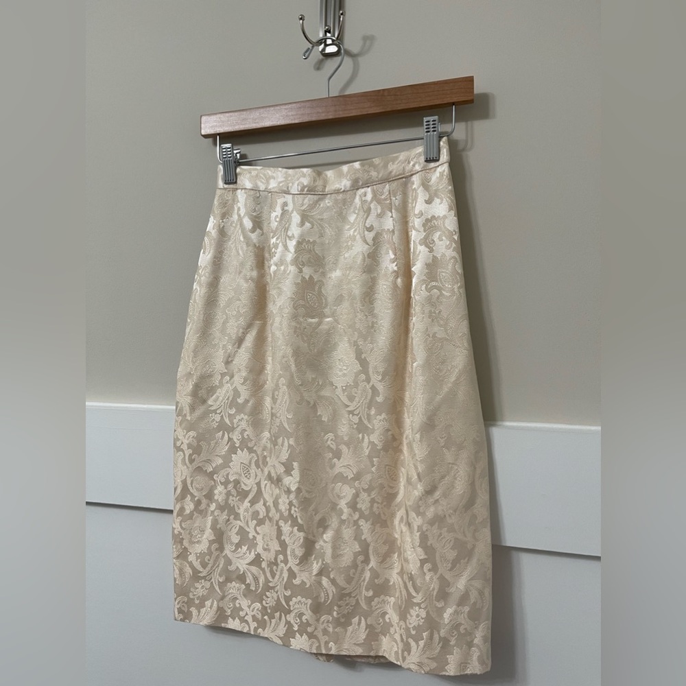 Scott McClintock Vintage Formal Cream Paisley Print Skirt Suit Size 4 - Picture 9 of 13
